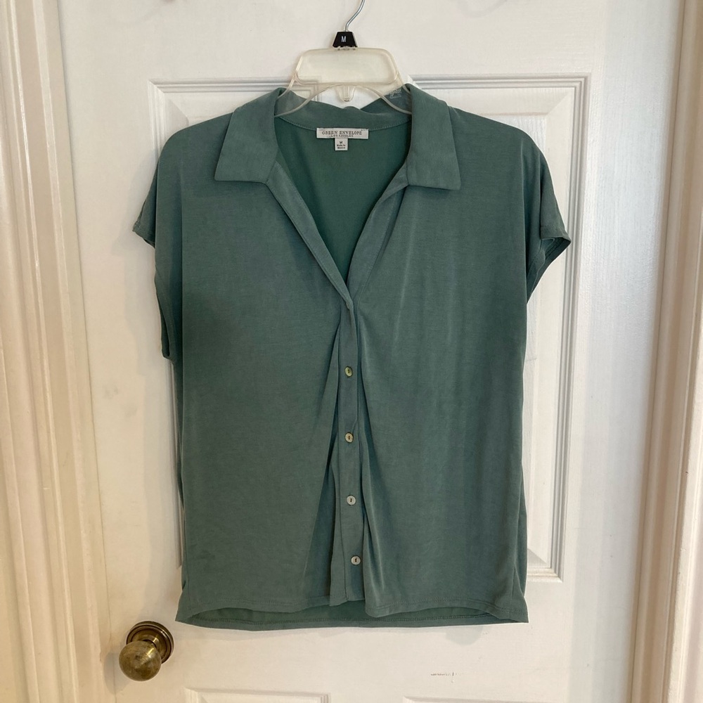 Very soft fabric , shirt sleeve
